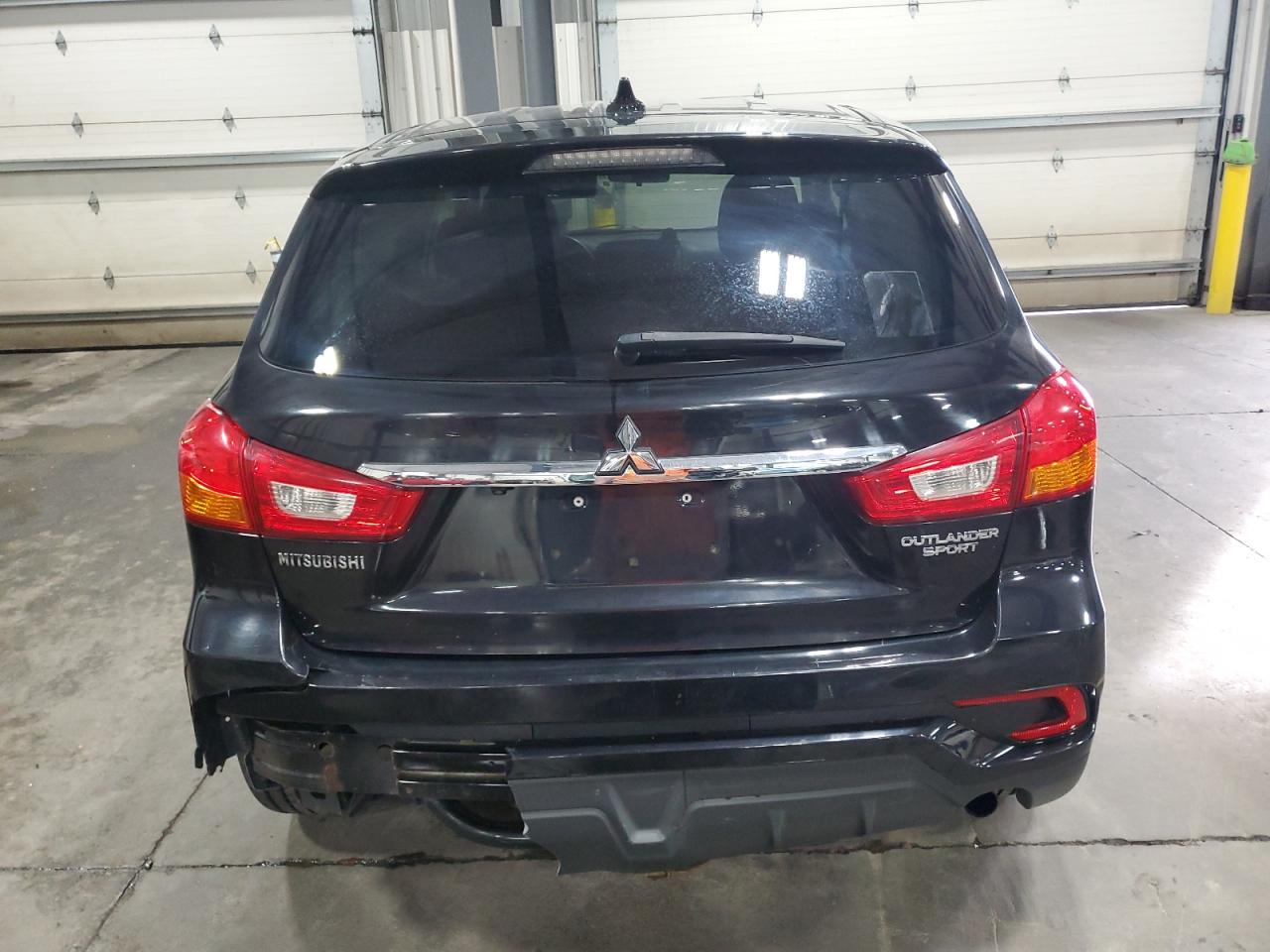 2018 Mitsubishi Outlander Sport Es VIN: JA4AR3AU7JU021882 Lot: 90936585