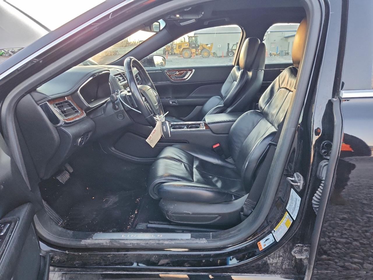 2017 Lincoln Continental Reserve VIN: 1LN6L9NP8H5611173 Lot: 94812235