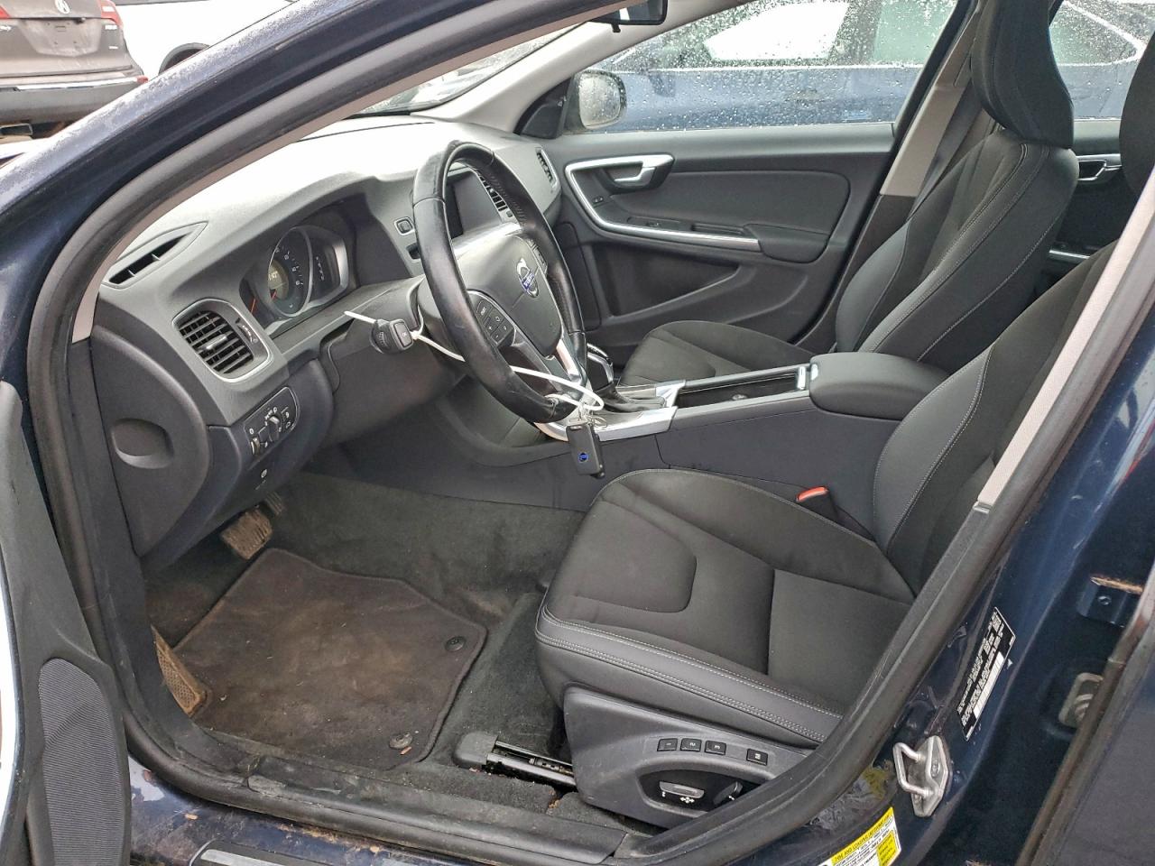 2015 Volvo V60 VIN: YV140MEJ9F1224813 Lot: 93770825