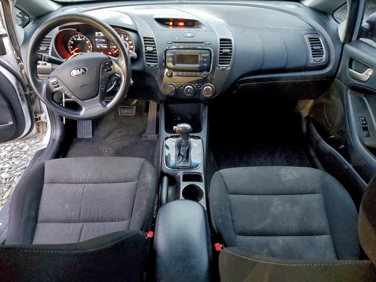 2017 Kia Forte Lx VIN: 3KPFK4A70HE022123 Lot: 93644025