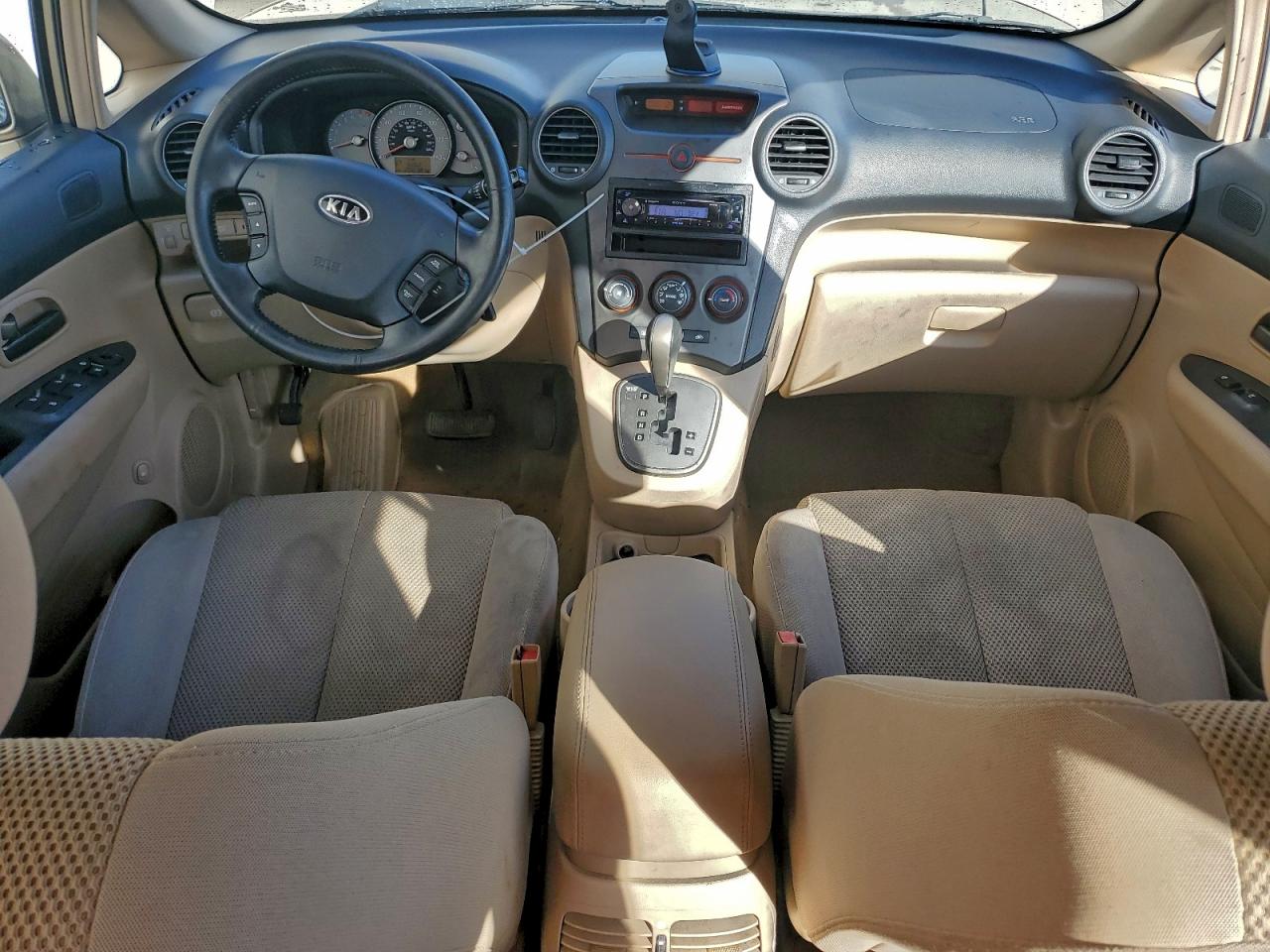 2007 Kia Rondo Base VIN: KNAFG525677024670 Lot: 94335895