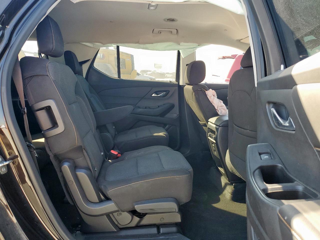 2018 Chevrolet Traverse Lt VIN: 1GNERGKW1JJ211748 Lot: 92017685