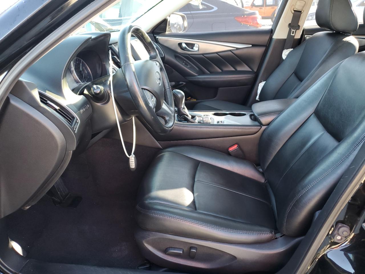 2016 Infiniti Q50 Premium VIN: JN1EV7AP1GM302348 Lot: 92799315