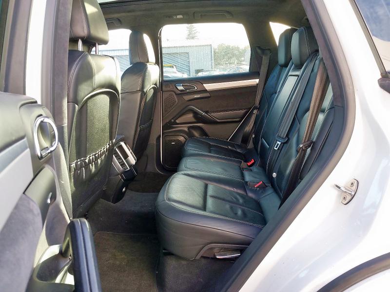 2012 PORSCHE CAYENNE GTS 5DR TIPTRONIC S