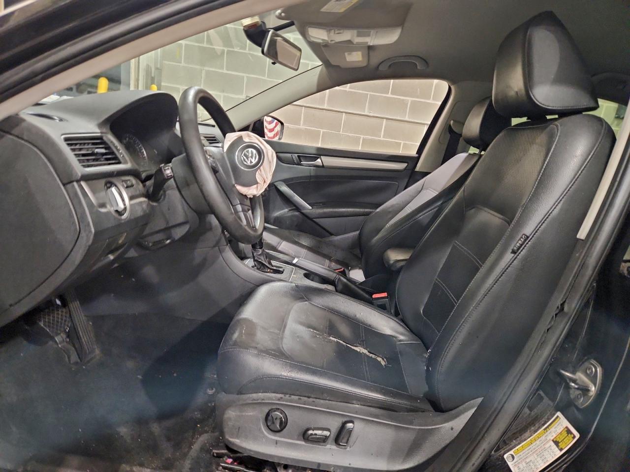 2013 Volkswagen Passat S VIN: 1VWAH7A38DC137929 Lot: 93905245