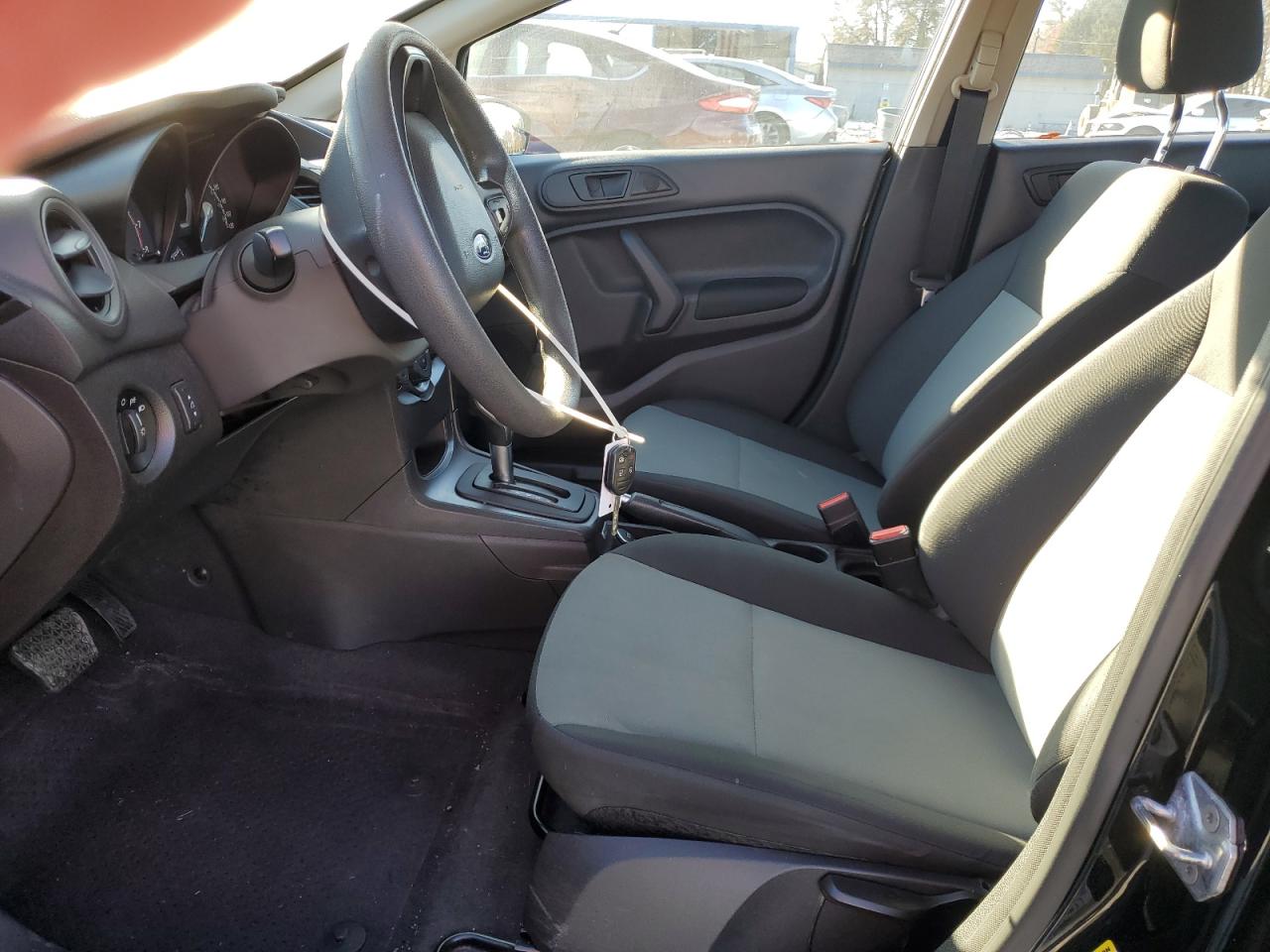 2016 Ford Fiesta S VIN: 3FADP4AJ8GM208586 Lot: 93075115