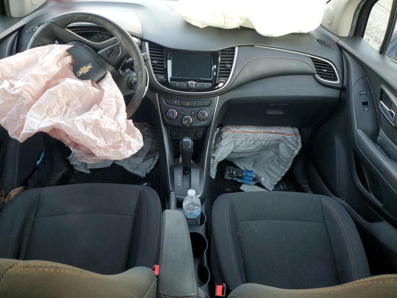 2017 Chevrolet Trax Ls VIN: 3GNCJKSB2HL198106 Lot: 90996555