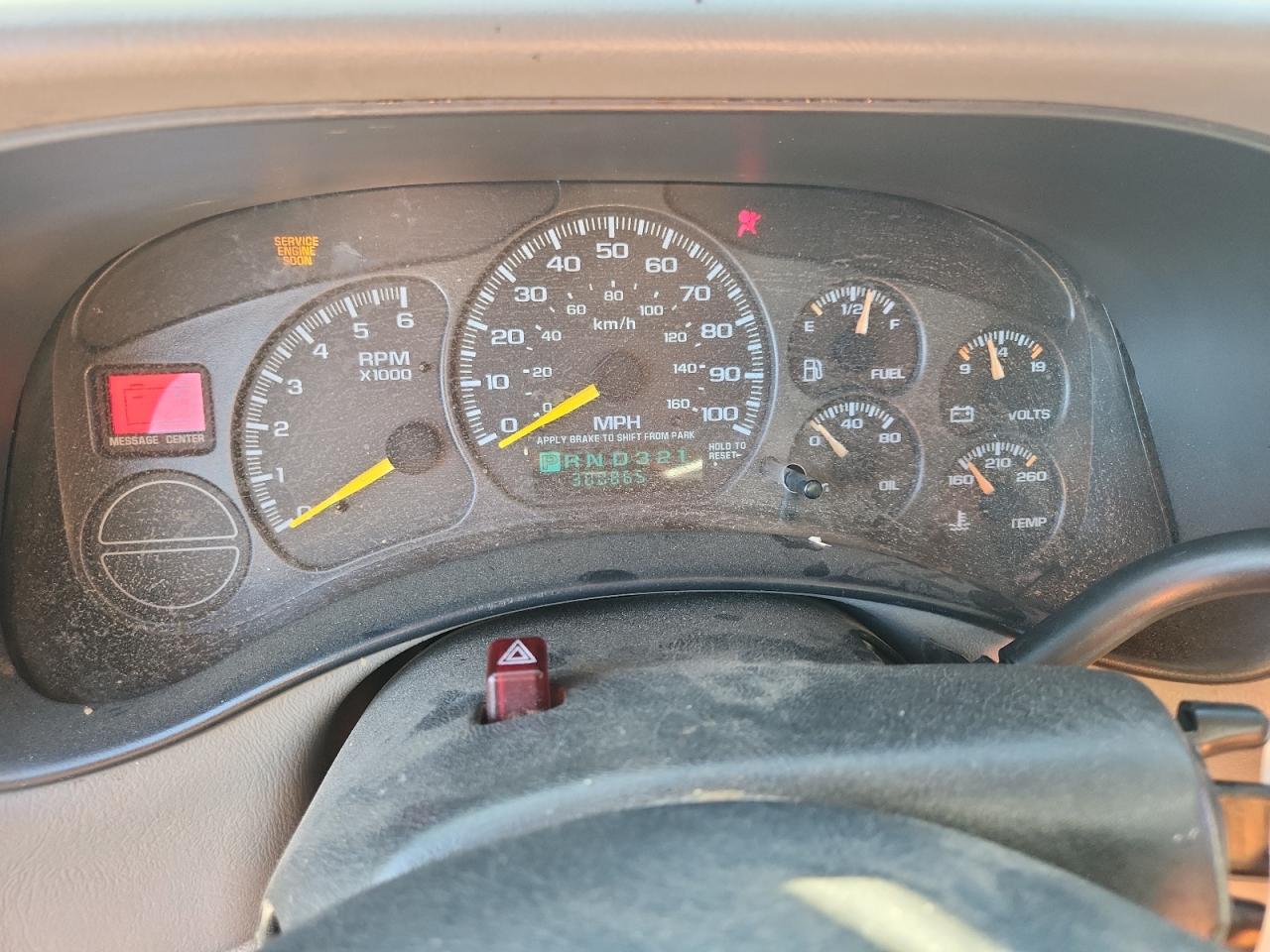 2000 GMC Yukon Xl C1500 VIN: 3GKEC16T6YG121504 Lot: 91708095