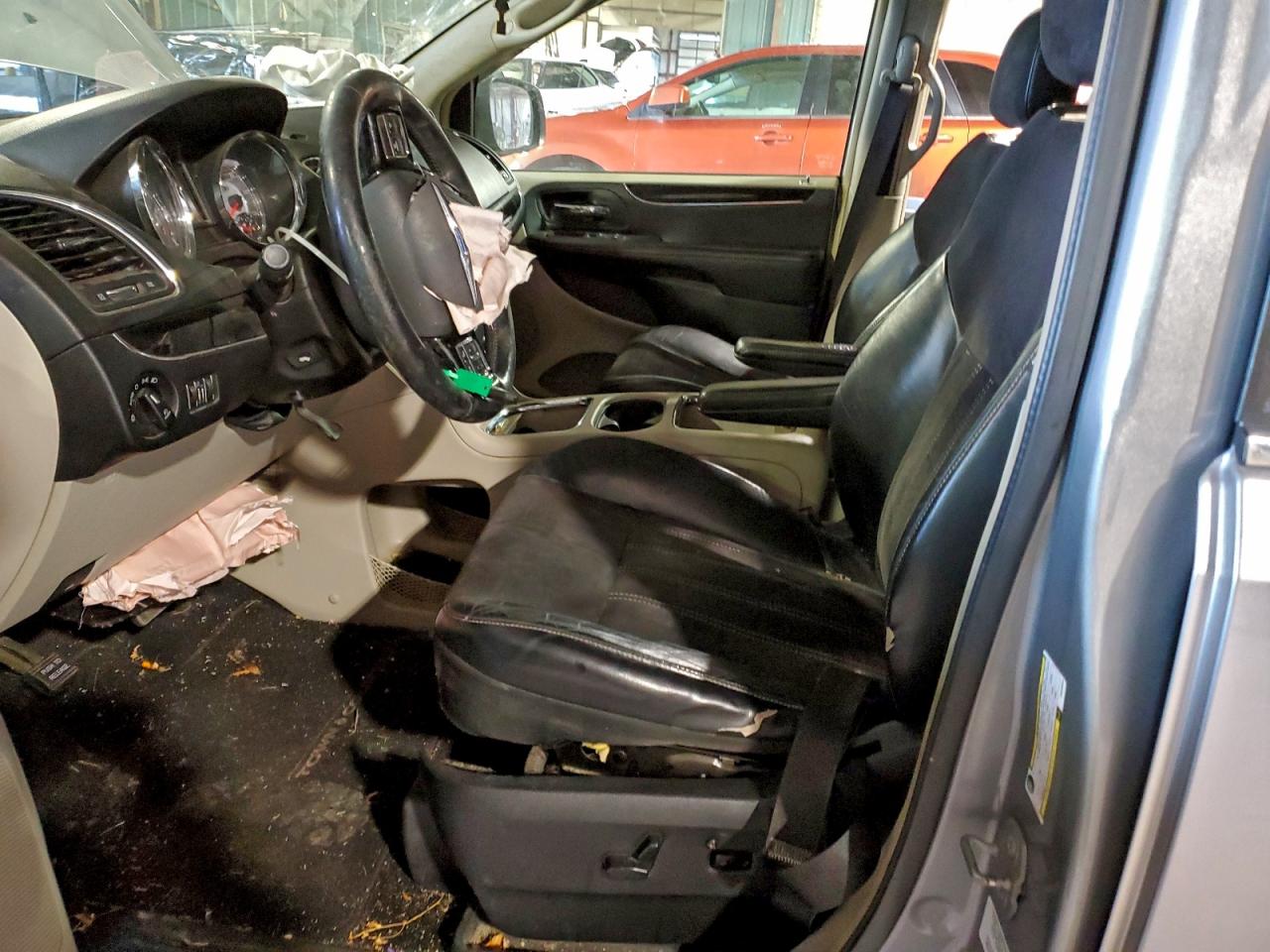 2014 Chrysler Town & Country Touring L VIN: 2C4RC1CG6ER258629 Lot: 94341795