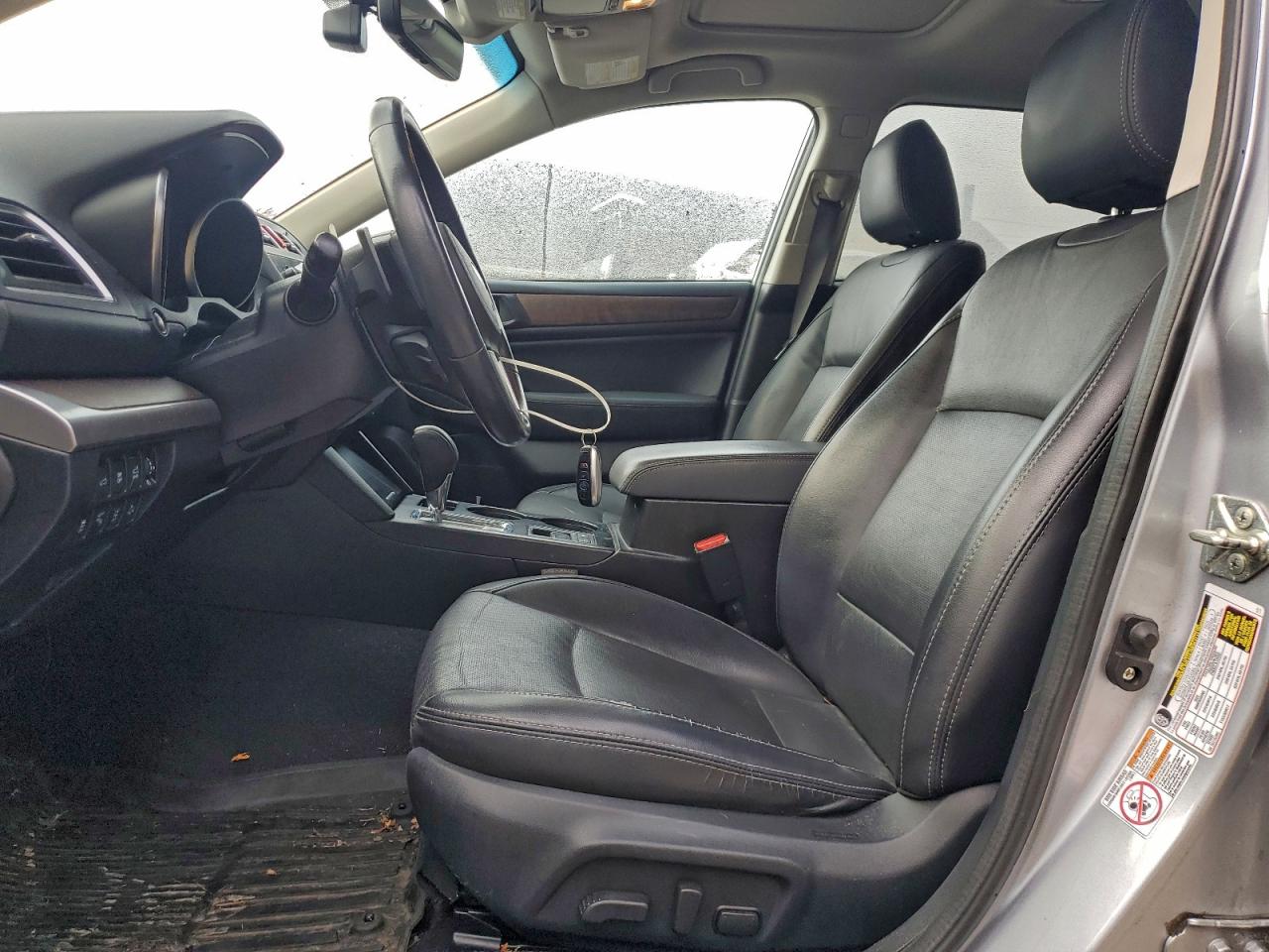 2017 Subaru Outback 2.5I Limited VIN: 4S4BSANC5H3401092 Lot: 93512645