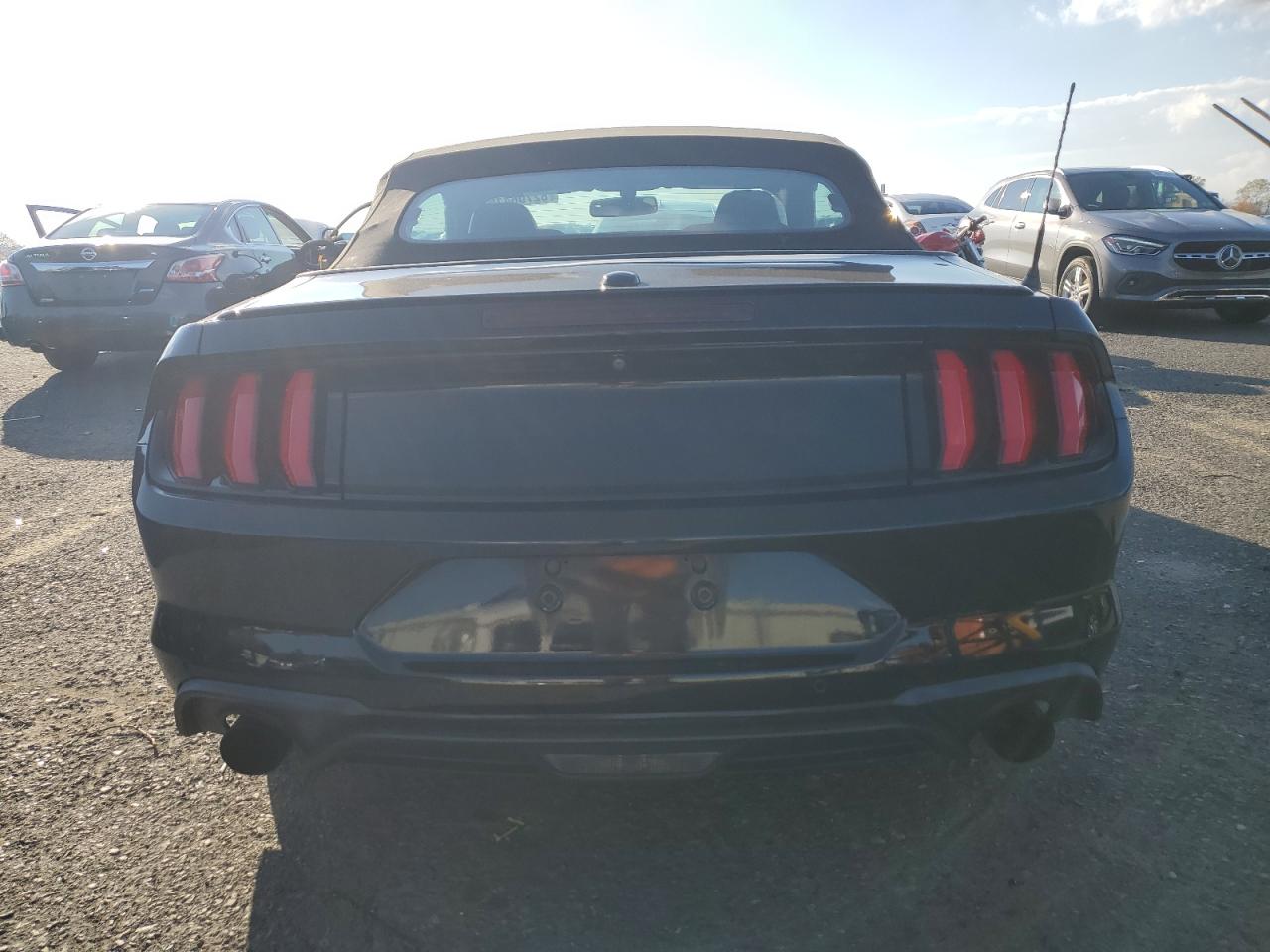 2018 Ford Mustang VIN: 1FATP8UH0J5124724 Lot: 82706415