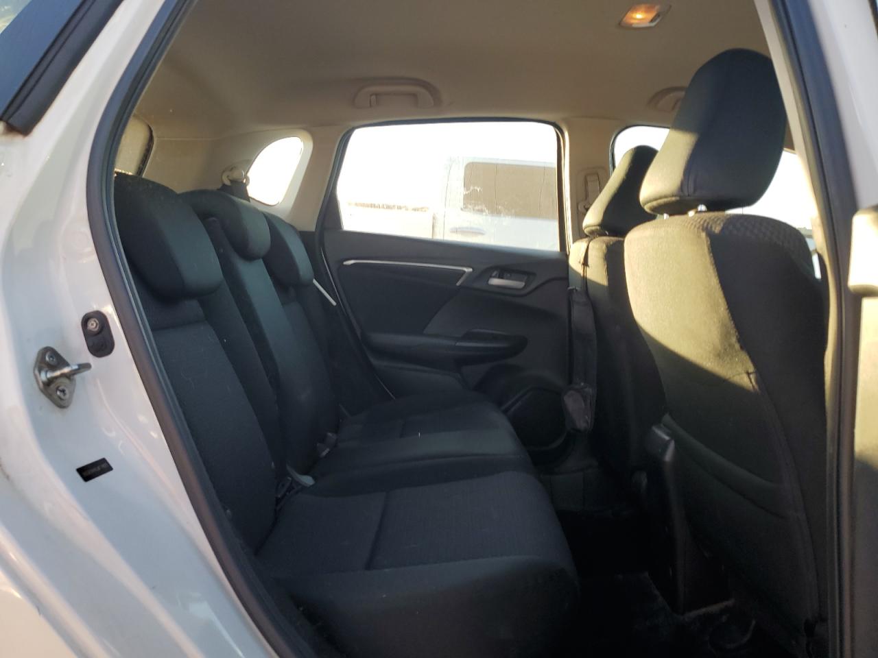 2020 Honda Fit Lx VIN: 3HGGK5H40LM714825 Lot: 92813045