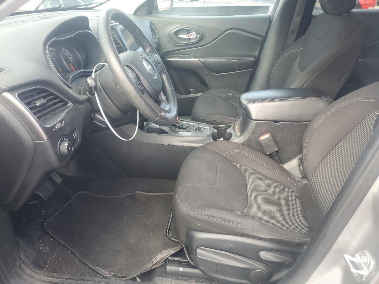 2019 Jeep Cherokee Latitude VIN: 1C4PJLCB2KD285693 Lot: 91894025