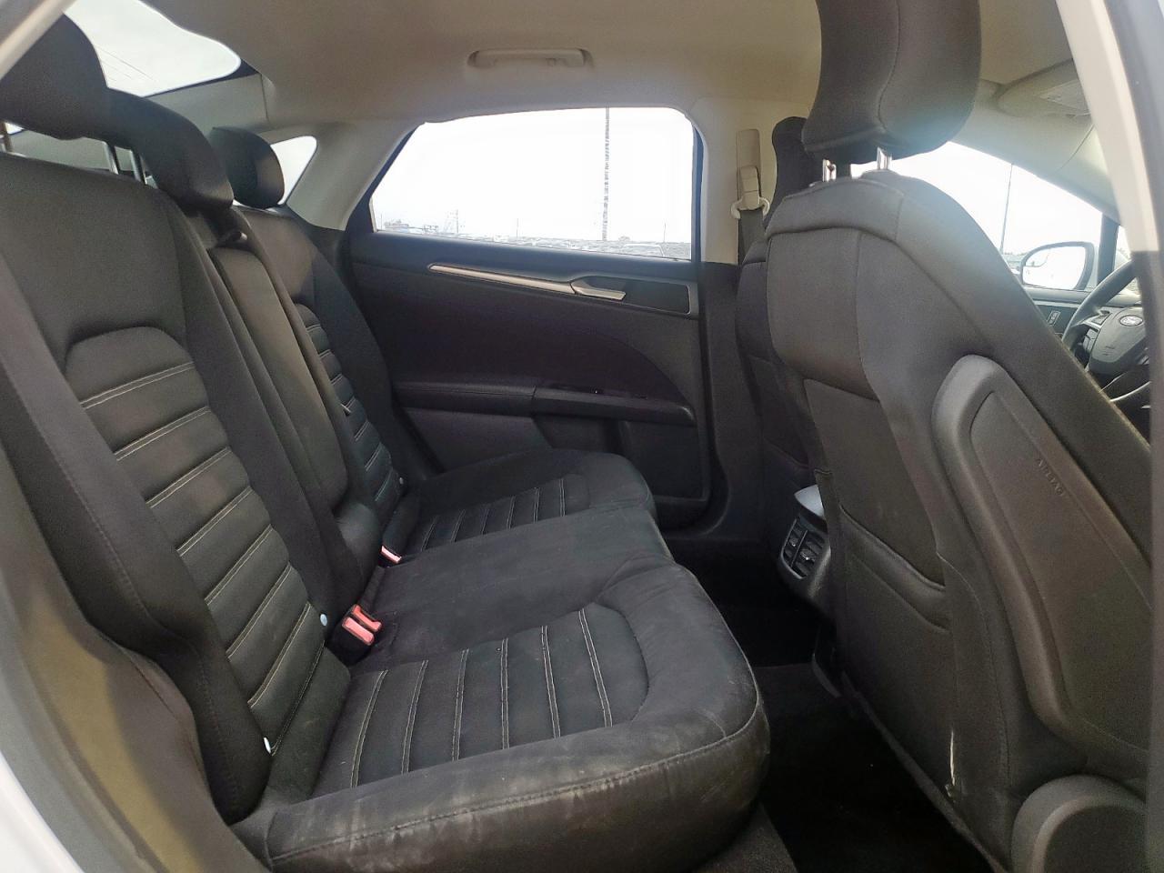 2015 Ford Fusion Se VIN: 3FA6P0H7XFR296103 Lot: 92268995