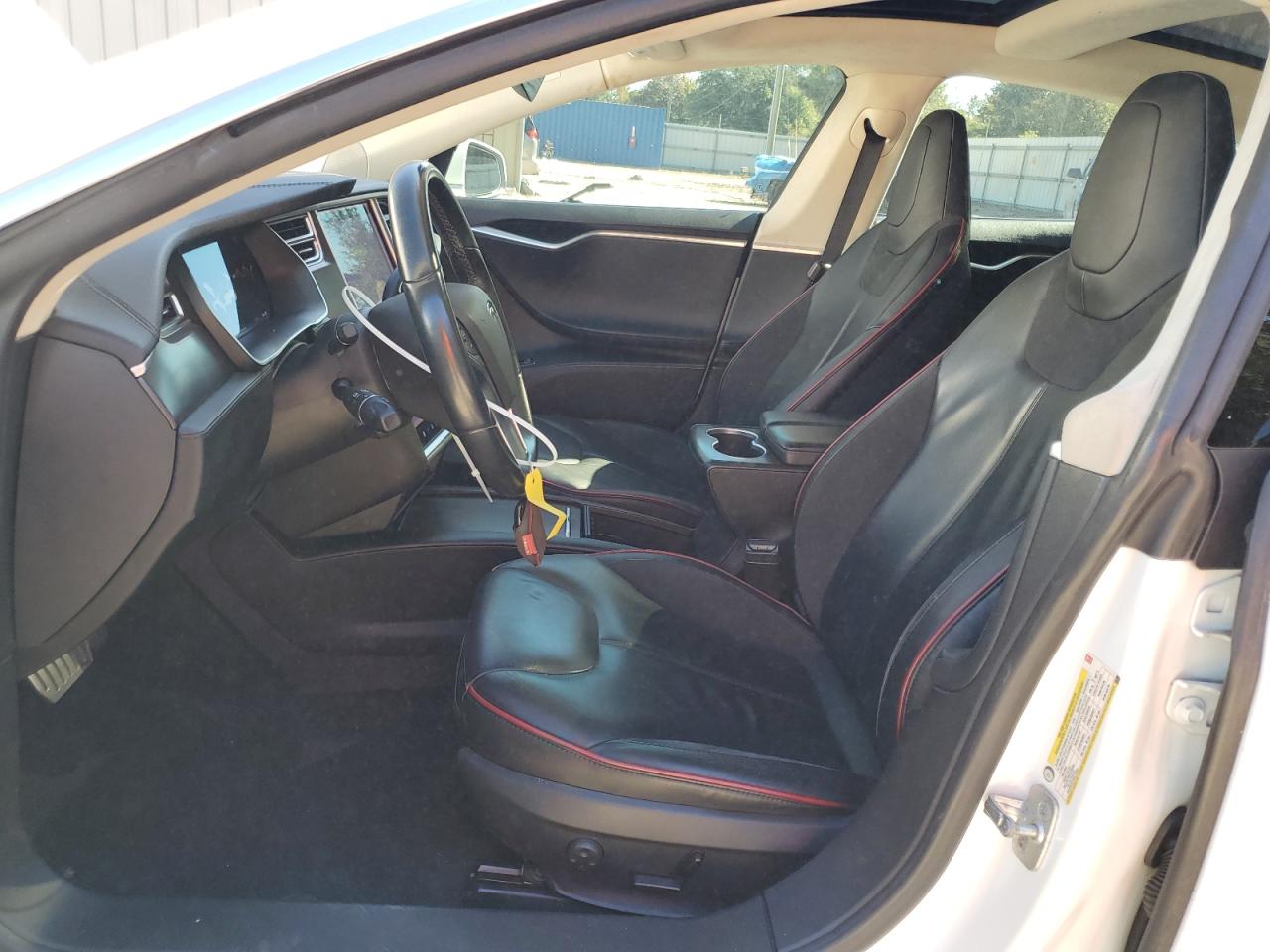 2014 Tesla Model S VIN: 5YJSA1H14EFP44914 Lot: 90991785