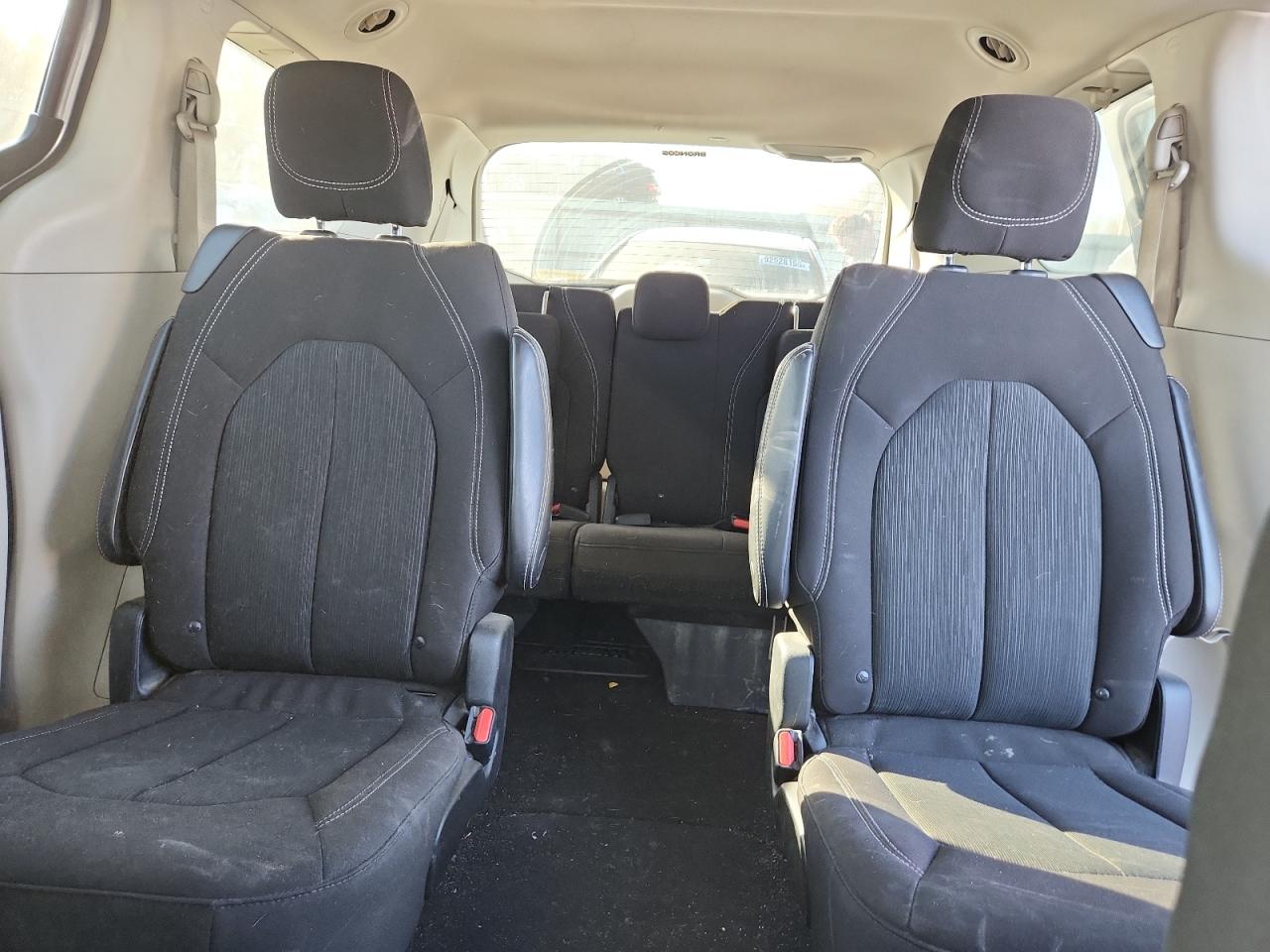 2021 Chrysler Voyager Lx VIN: 2C4RC1CG0MR558374 Lot: 92728775