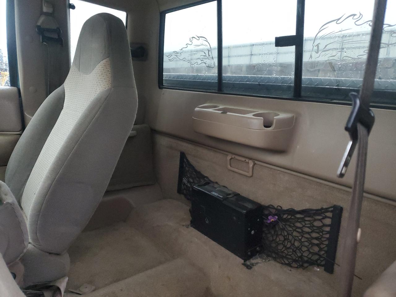 1998 Mazda B4000 Cab Plus VIN: 4F4YR16X9WTM06683 Lot: 92075135