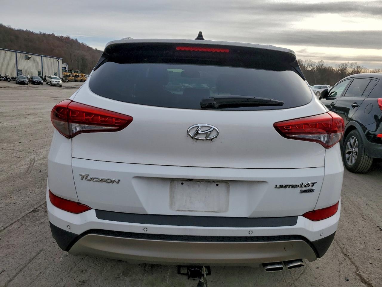 2018 Hyundai Tucson Value VIN: KM8J3CA24JU627075 Lot: 94419615