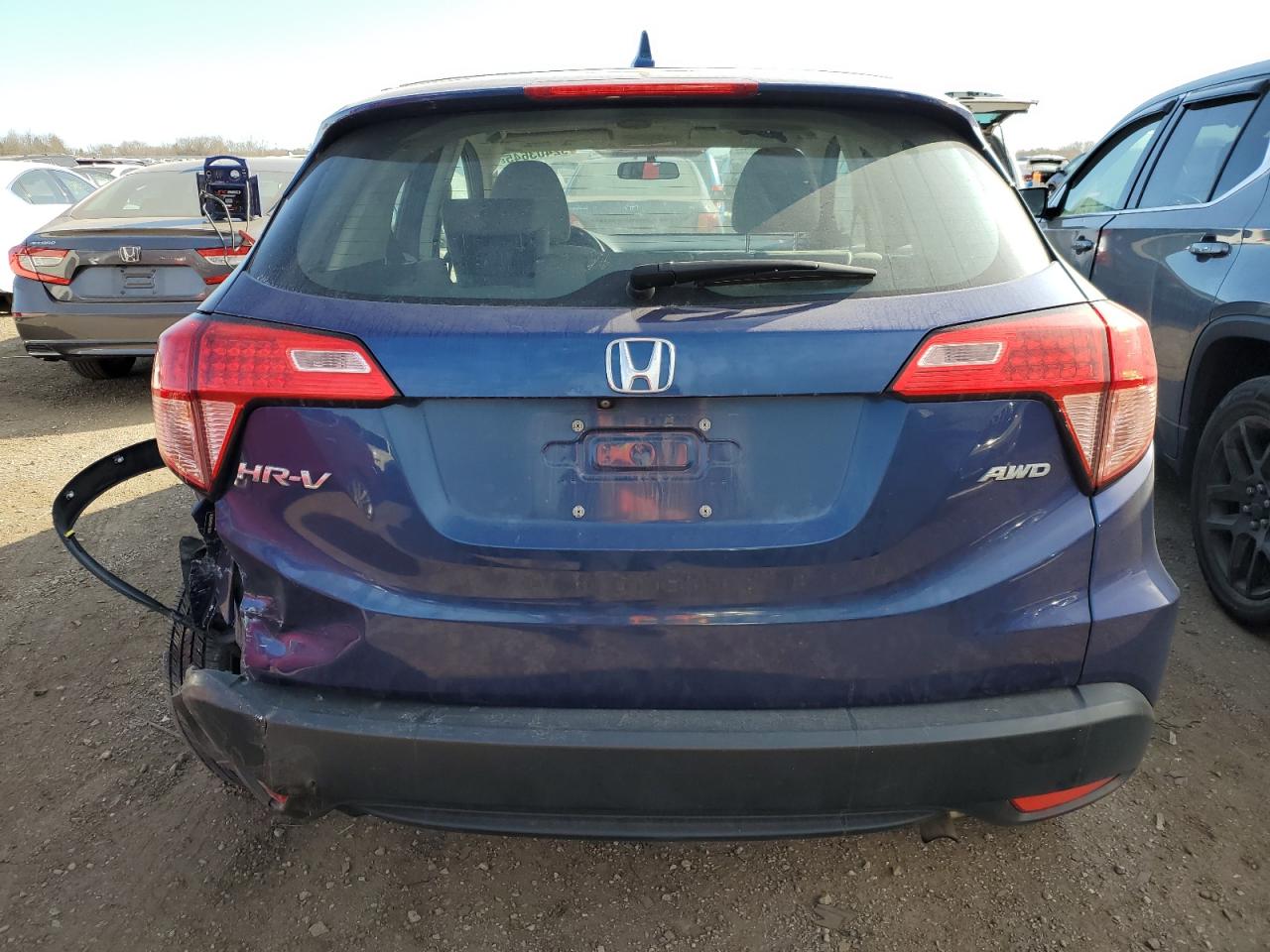 2017 Honda Hr-V Lx VIN: 3CZRU6H39HM700678 Lot: 92403645