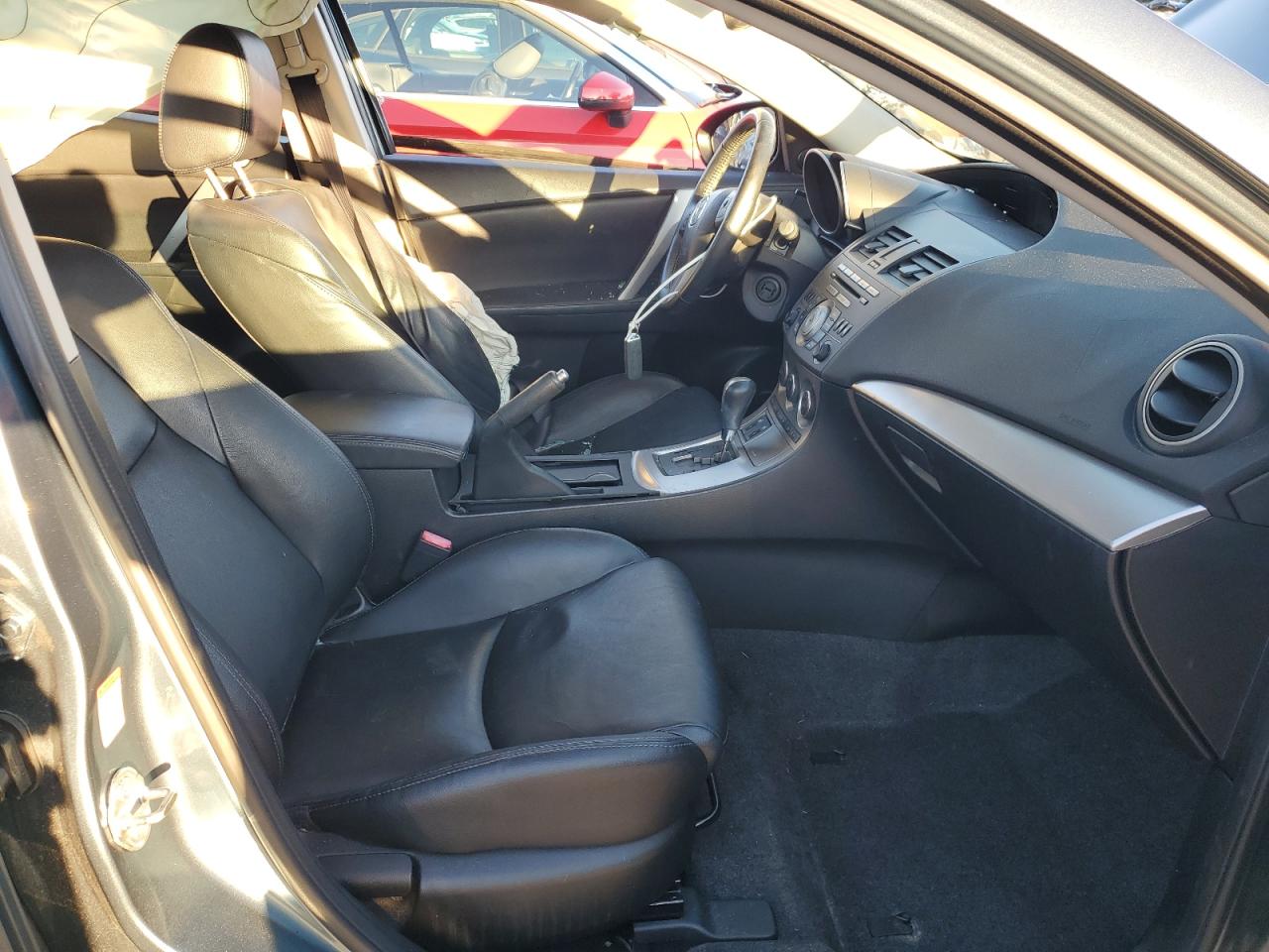 2011 Mazda 3 S VIN: JM1BL1W65B1373758 Lot: 91375045