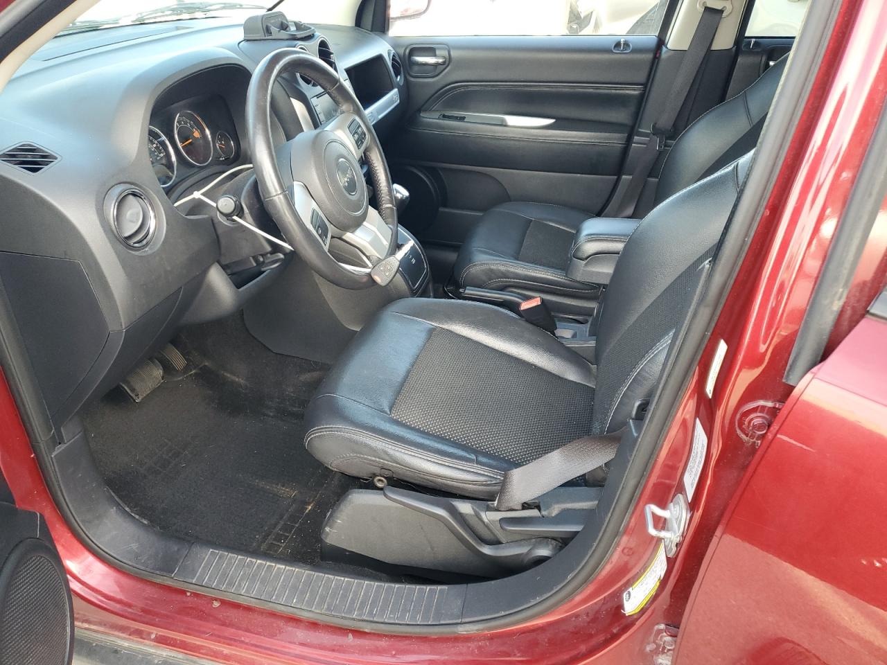 2015 Jeep Compass Latitude VIN: 1C4NJDEB9FD217469 Lot: 91074195