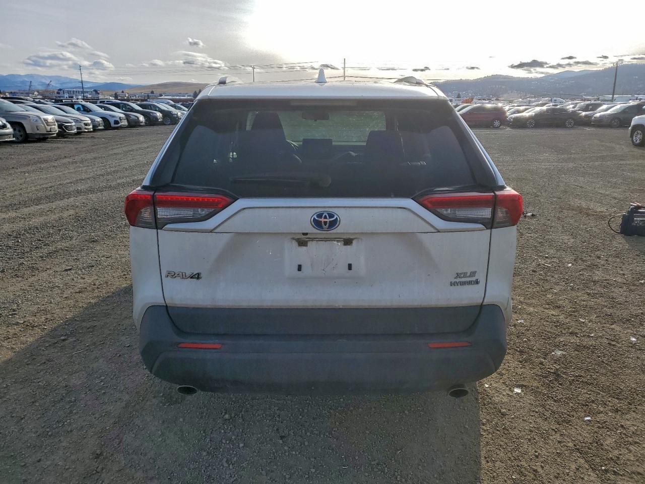 2022 Toyota Rav4 Xle VIN: JTMRWRFV4ND164302 Lot: 93731375