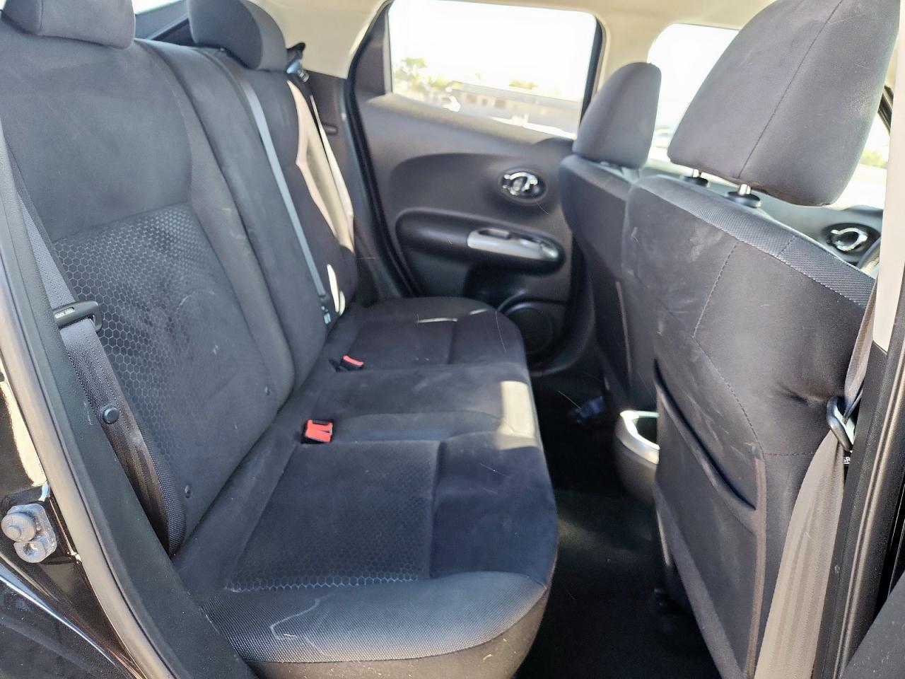 2015 Nissan Juke S VIN: JN8AF5MR7FT504002 Lot: 92434365