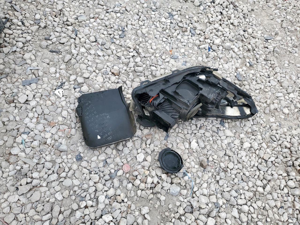 2017 Ford Escape S VIN: 1FMCU0F72HUB52223 Lot: 93189705