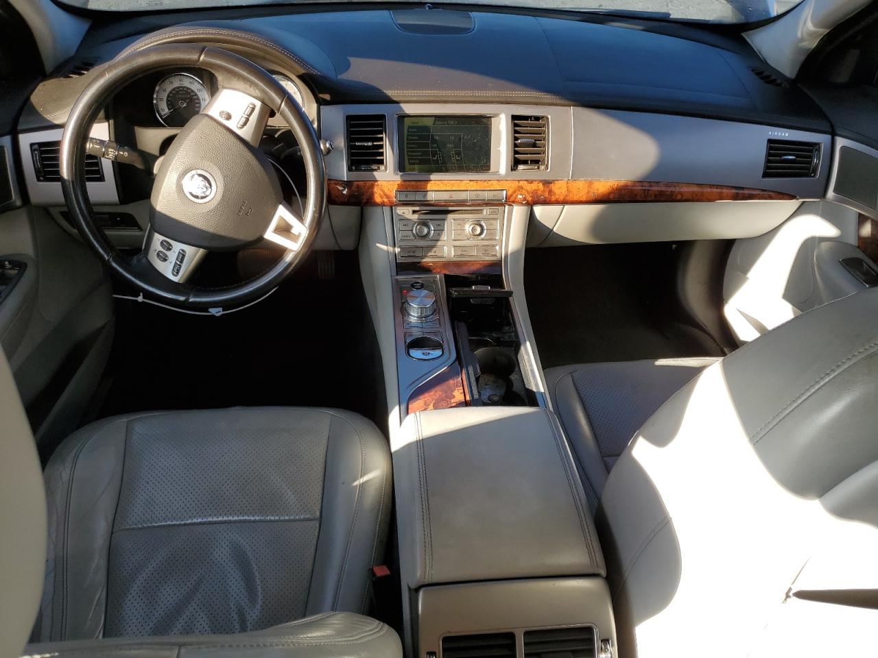 2010 Jaguar Xf Premium VIN: SAJWA0GBXALR63715 Lot: 82740195