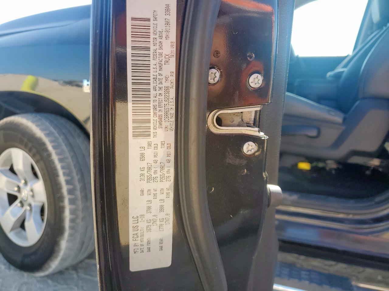 2018 Ram 1500 St VIN: 1C6RR6ST5JS223266 Lot: 92516795