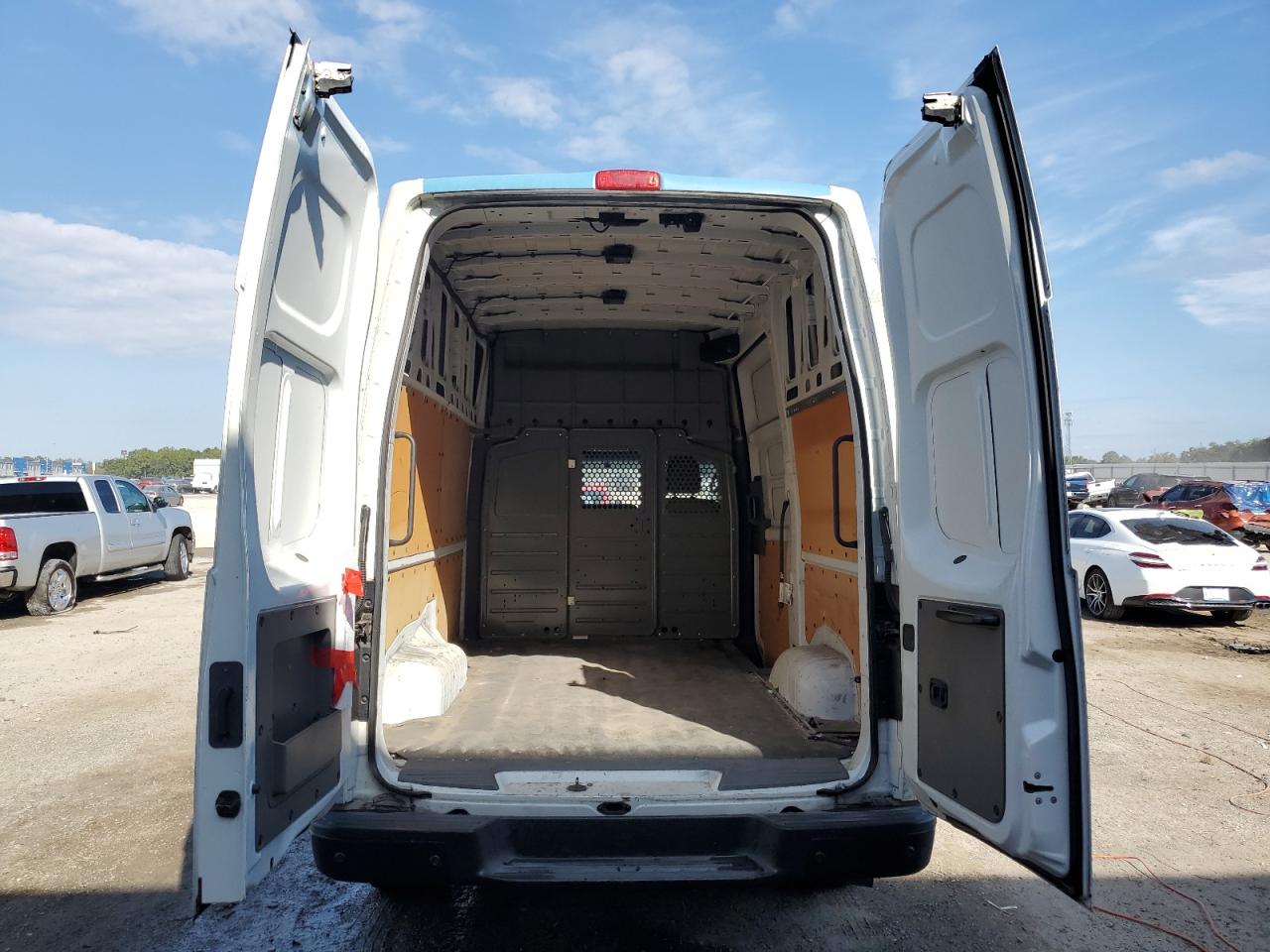 2020 Nissan Nv 2500 Delivery Truck VIN: 1N6BF0LY1LN811142 Lot: 91327095