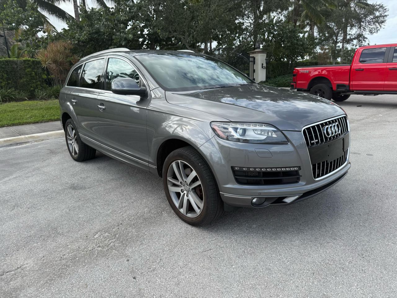 2013 Audi Q7 Premium Plus VIN: WA1LMAFE6DD010695 Lot: 91802365