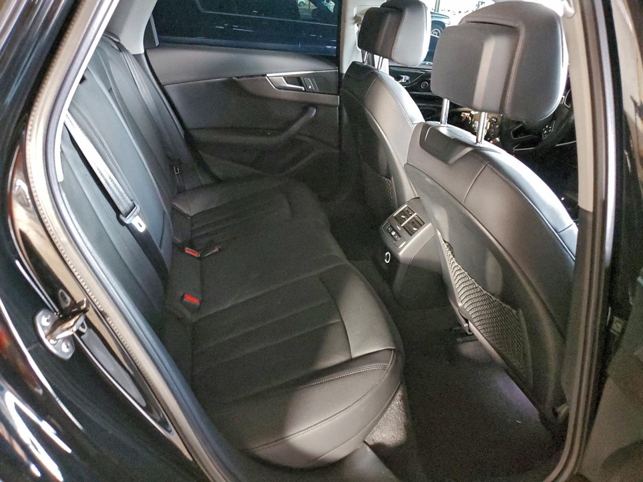 2018 Audi A4 Premium VIN: WAUKMAF40JN019727 Lot: 92753075