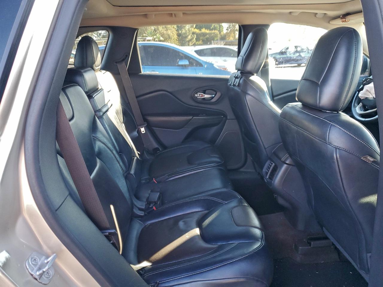 2014 Jeep Cherokee Limited VIN: 1C4PJLDB4EW314585 Lot: 94769495