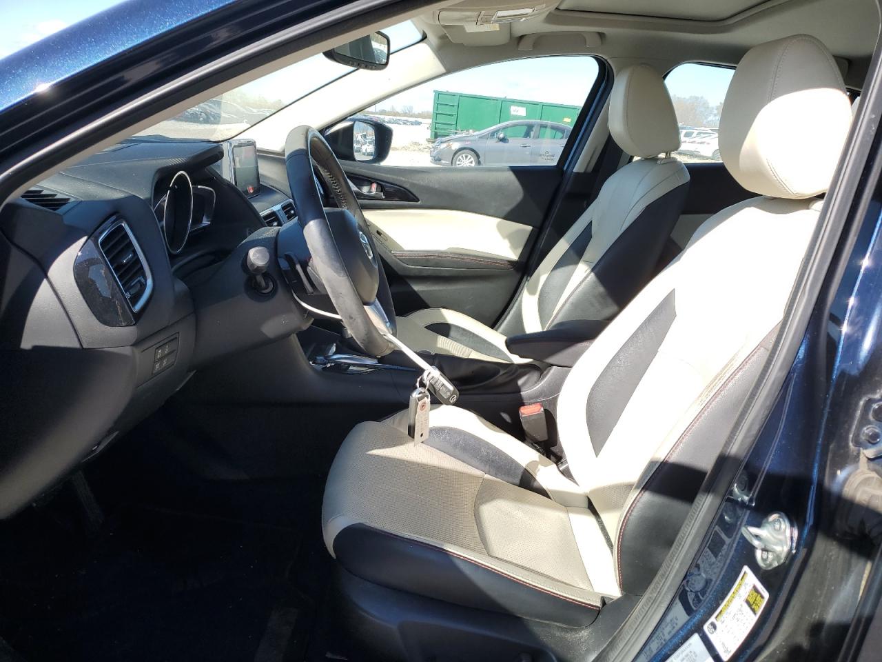 2015 Mazda 3 Grand Touring VIN: JM1BM1W34F1256424 Lot: 92276805