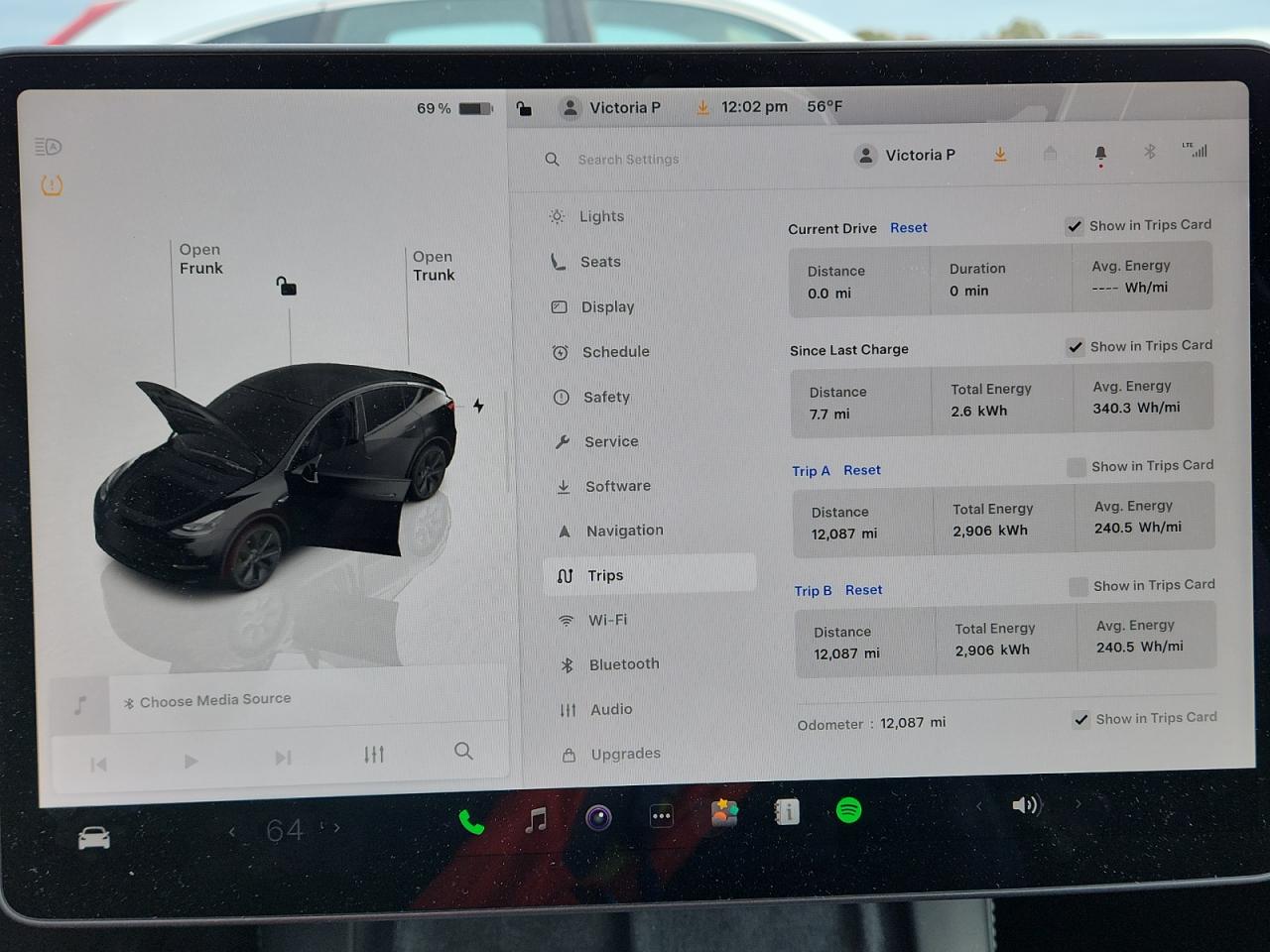 2025 Tesla Model Y VIN: 7SAYGAEE5SF288226 Lot: 90704045