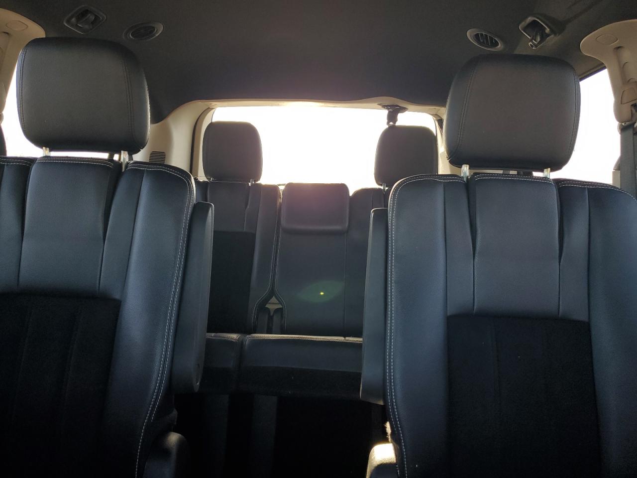 2017 Dodge Grand Caravan Sxt VIN: 2C4RDGCG2HR562514 Lot: 90591785