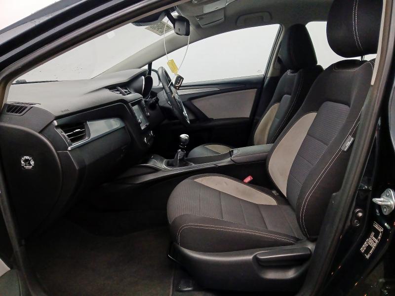 2017 TOYOTA AVENSIS 2.0D BUSINESS EDITION 4DR