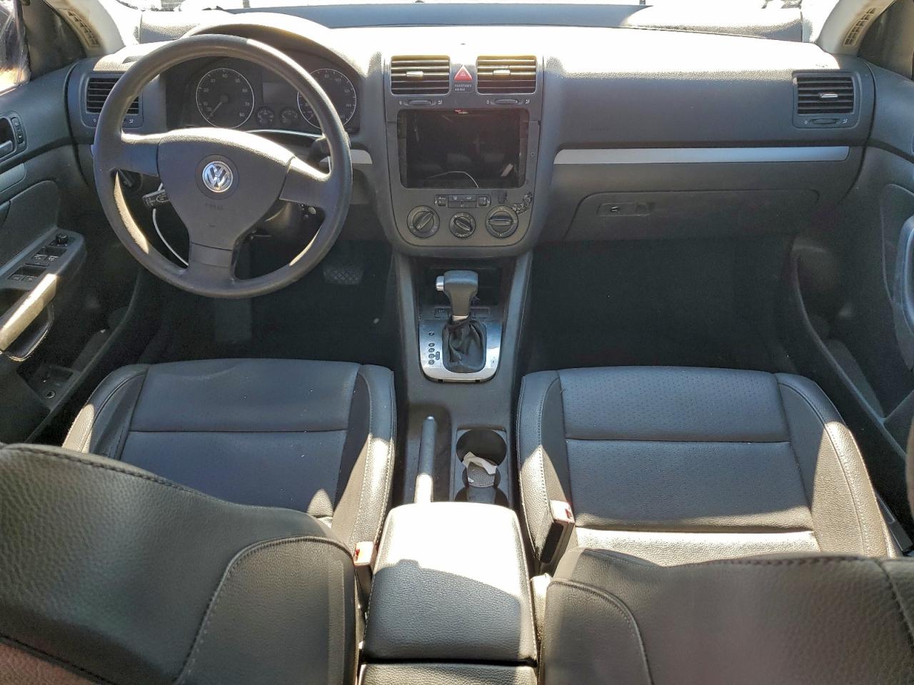 2006 Volkswagen Jetta 2.5 Option Package 1 VIN: 3VWSF81K66M805591 Lot: 94481155