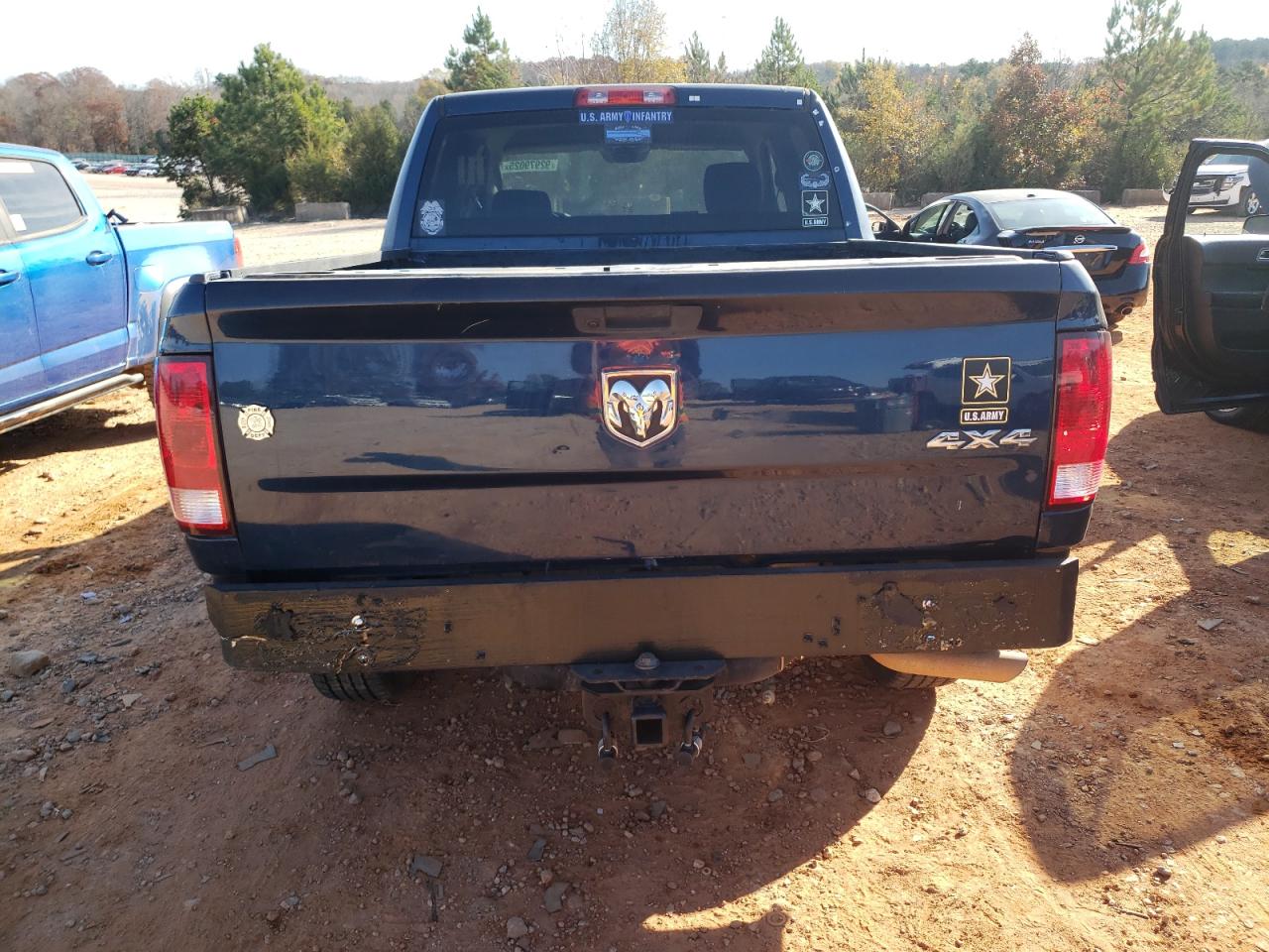 2021 Ram 1500 Classic Tradesman VIN: 3C6RR7KT9MG575915 Lot: 92979025