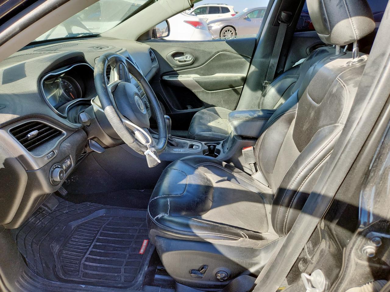 2019 Jeep Cherokee Latitude Plus VIN: 1C4PJLLB7KD202856 Lot: 92194565