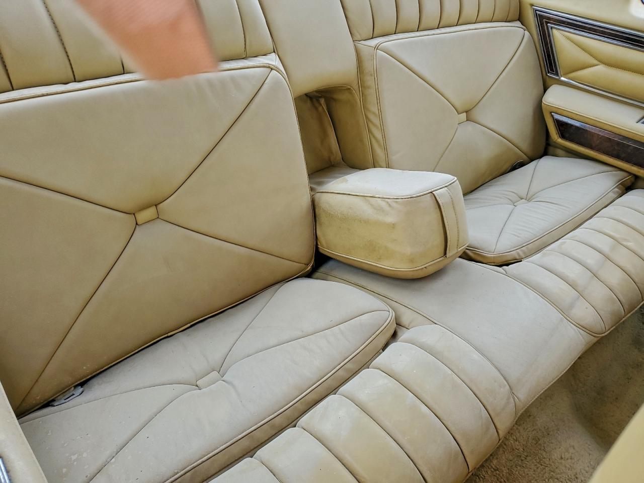 1977 Lincoln Continenta VIN: 7Y81A822147 Lot: 93876265