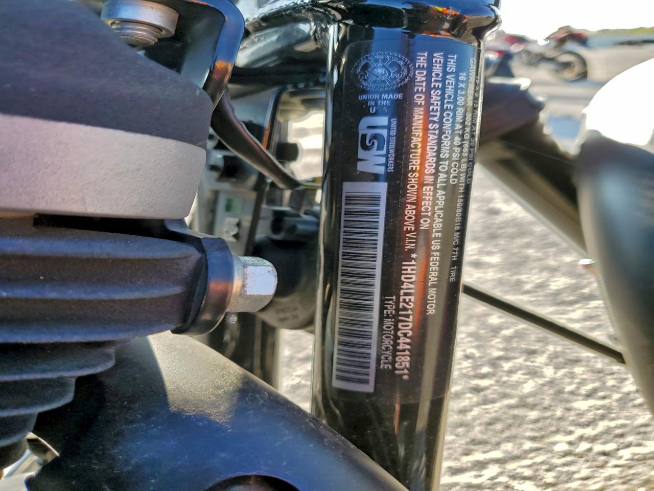 2013 Harley-Davidson Xl883 Iron 883 VIN: 1HD4LE217DC441851 Lot: 93986135