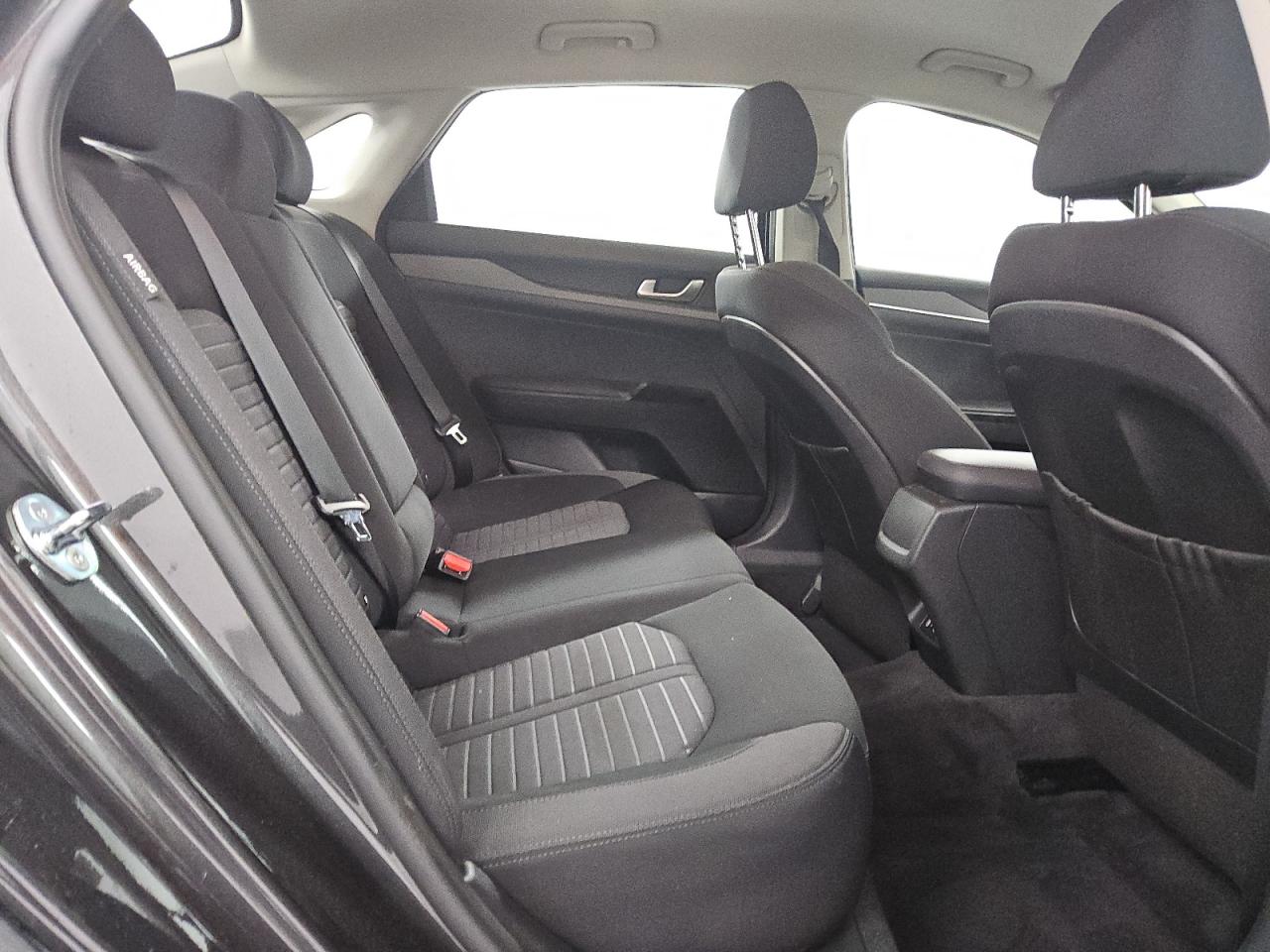 2025 Kia K5 Lxs VIN: KNAG24J75S5345216 Lot: 92125615