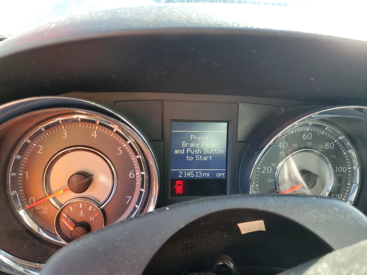 2015 Chrysler Town & Country Touring L VIN: 2C4RC1CGXFR590672 Lot: 92706635