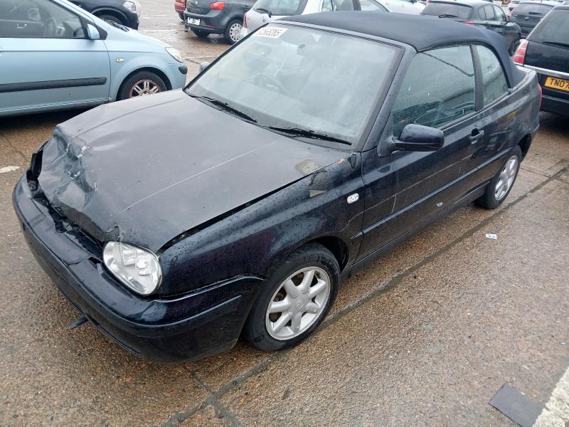 1999 VOLKSWAGEN GOLF 1.6 SE 2DR AUTO for sale at Copart SANDWICH