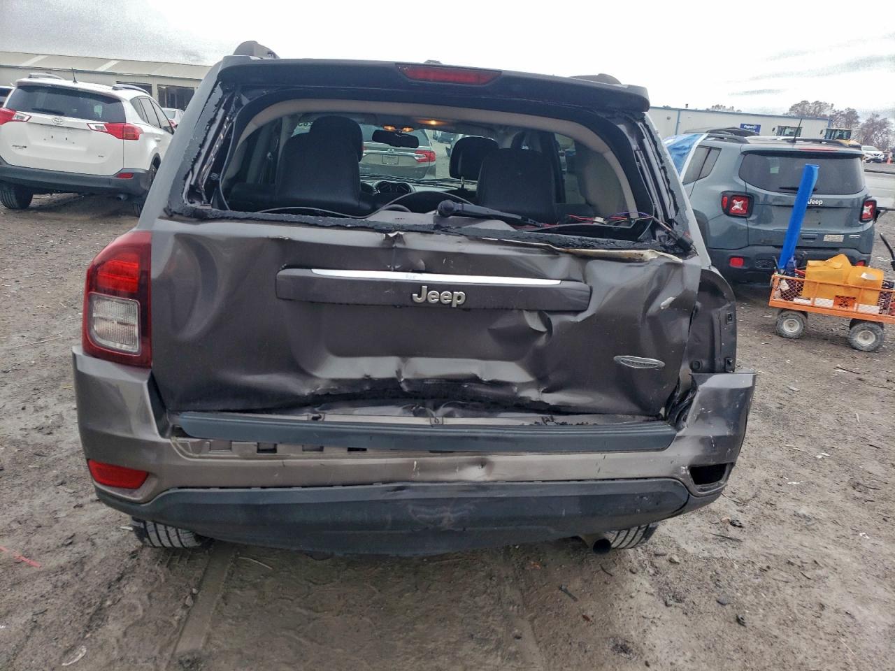 2016 Jeep Compass Latitude VIN: 1C4NJCEA3GD648246 Lot: 93911285