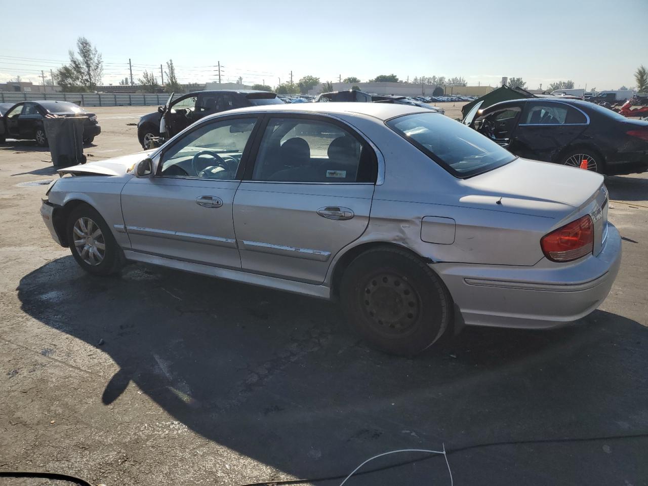 2003 Hyundai Sonata Gl VIN: KMHWF25S13A742092 Lot: 91180325