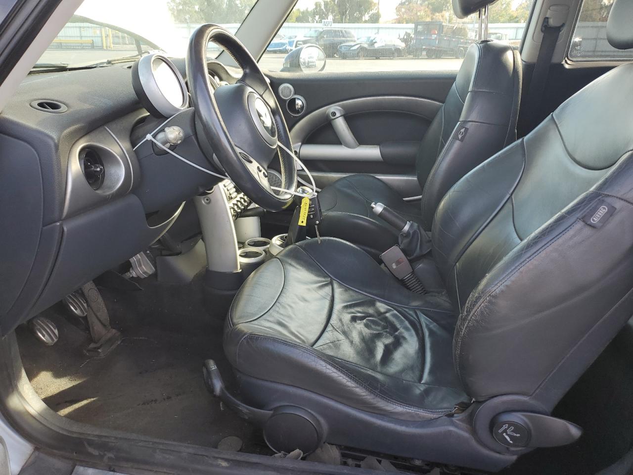 2002 Mini Cooper S VIN: WMWRE334X2TD52545 Lot: 92433355