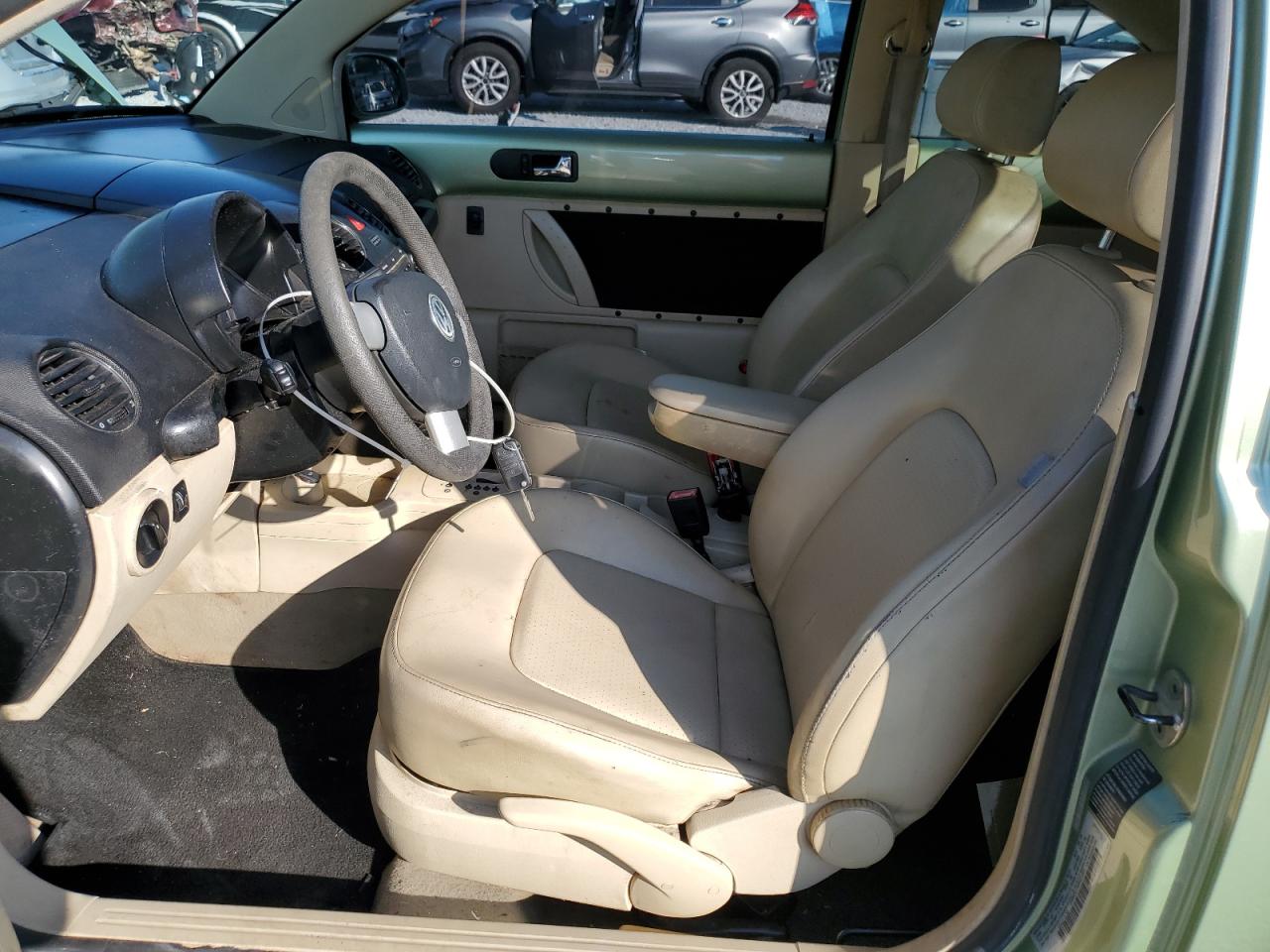 2006 Volkswagen New Beetle 2.5L Option Package 1 VIN: 3VWRW31C96M401663 Lot: 93713655